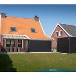 Detached villa in the Oosterschelde National Park